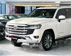 تۆیۆتا لاند کروزەر